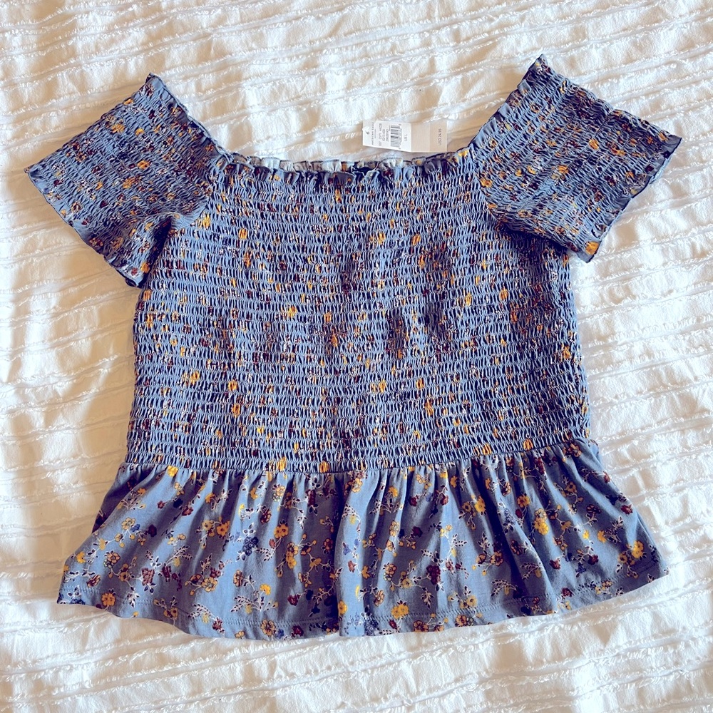 American Eagle Smocked Top